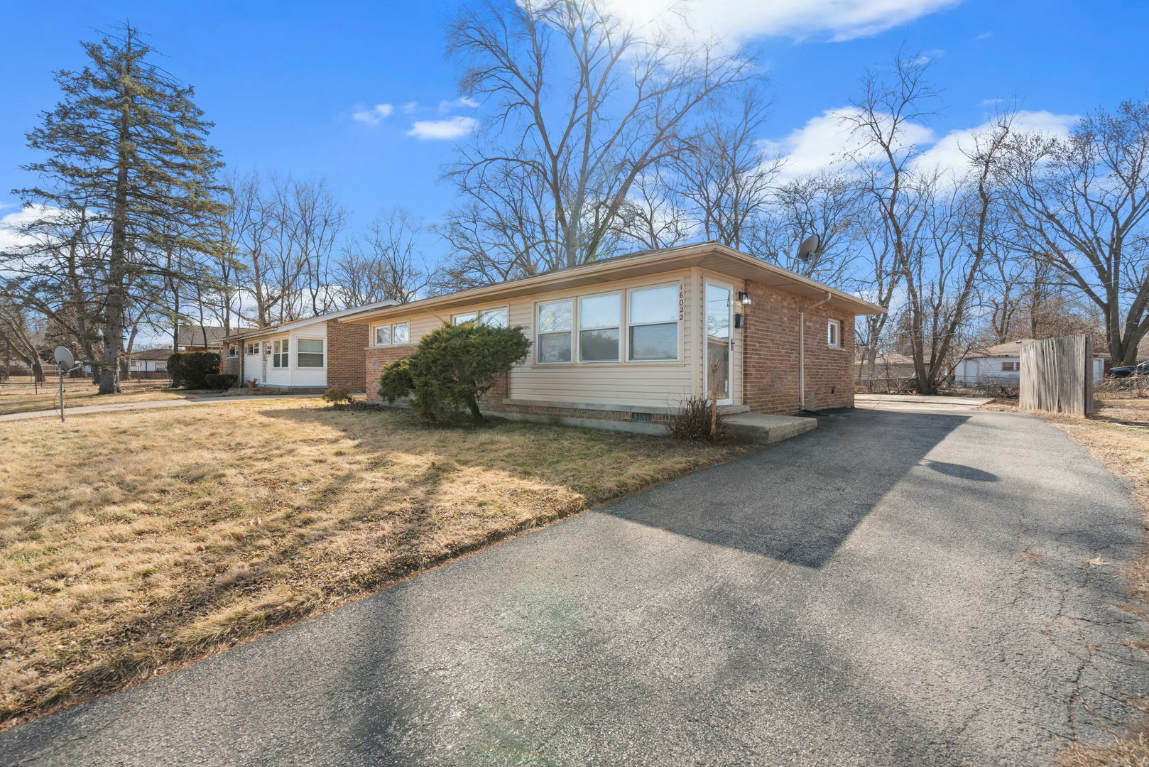 Property Photo:  16022 Richmond Avenue  IL 60428 