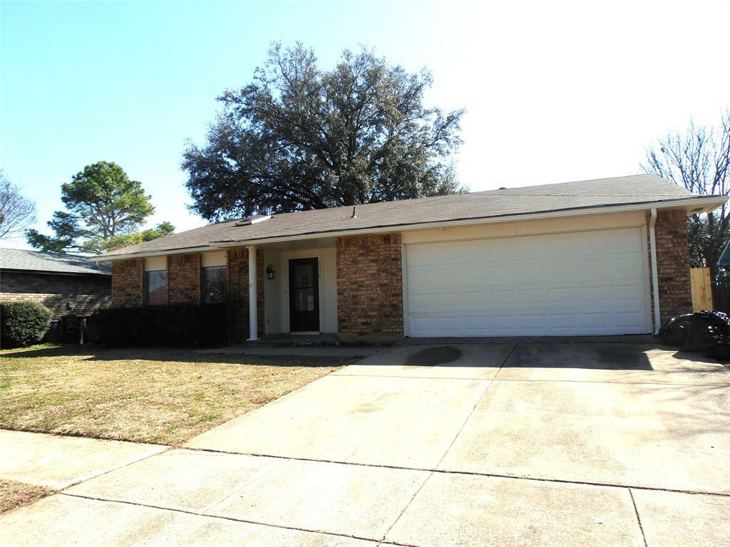 Property Photo:  6806 Forestview Drive  TX 76016 