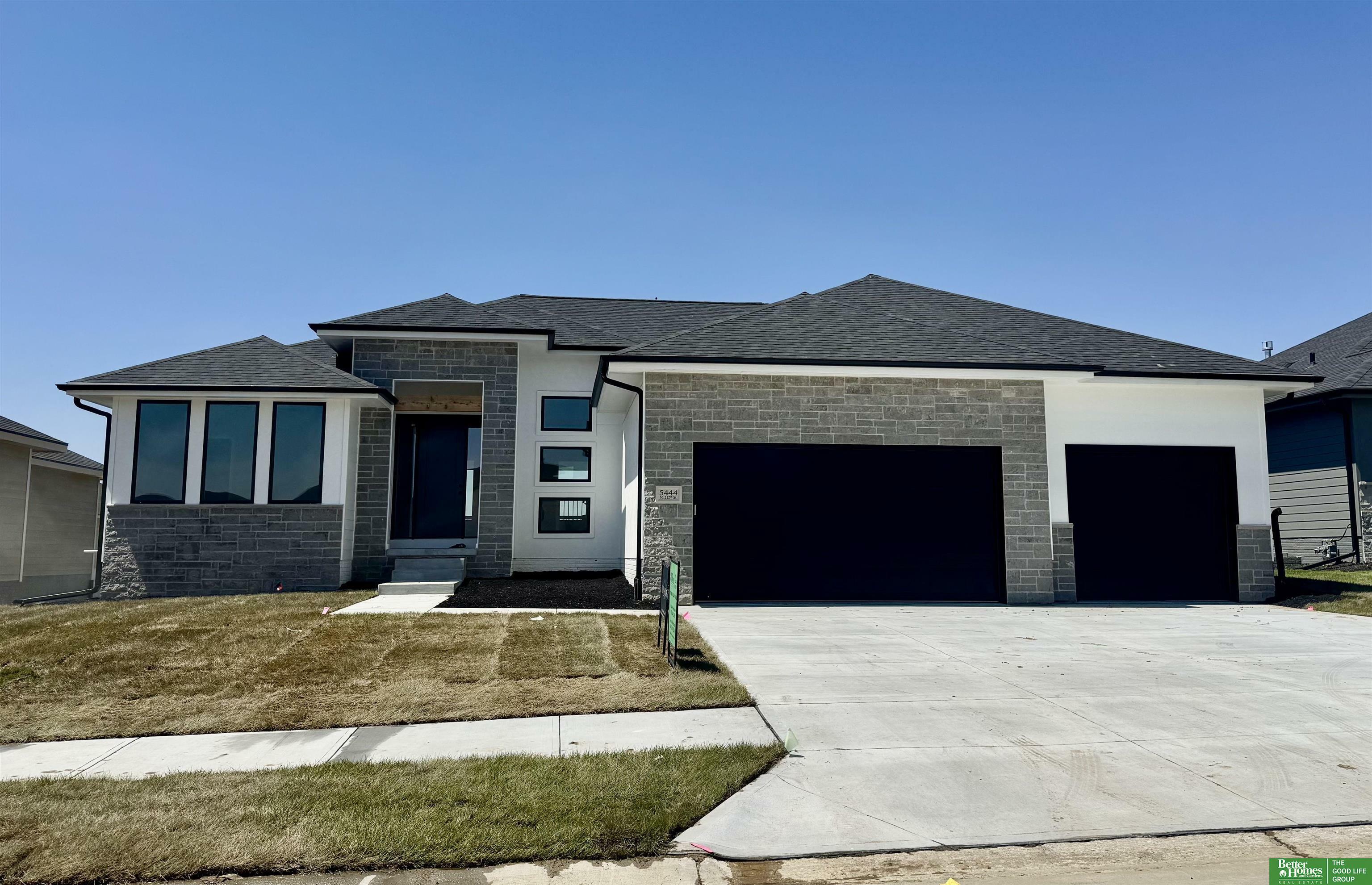 5444 N 212th Street  Elkhorn NE 68022 photo