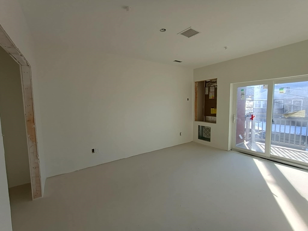 Property Photo: 10 Franklin Ave 304 MA 02151