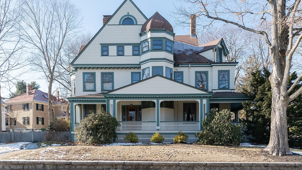 Property Photo: 177 Walnut St 177 MA 02460