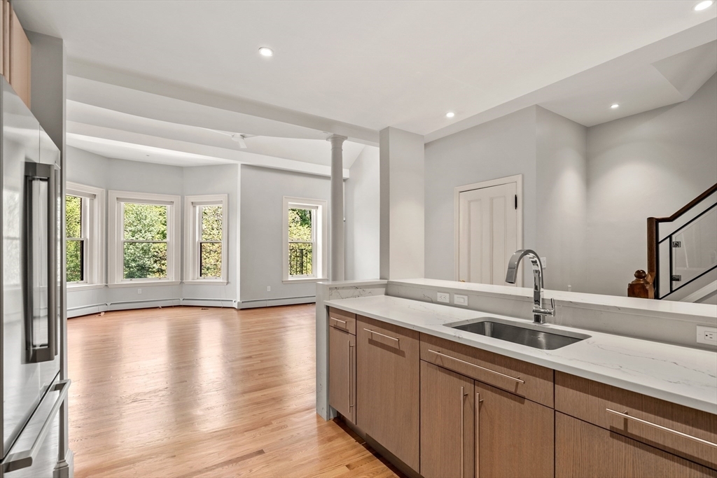 Property Photo: 214 Commonwealth Avenue 3 MA 02116