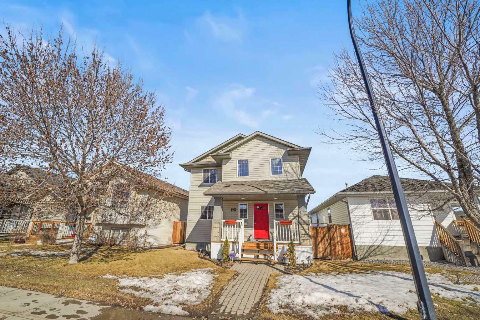 Property Photo:  629 Lancaster Drive  AB T4R 0H2 