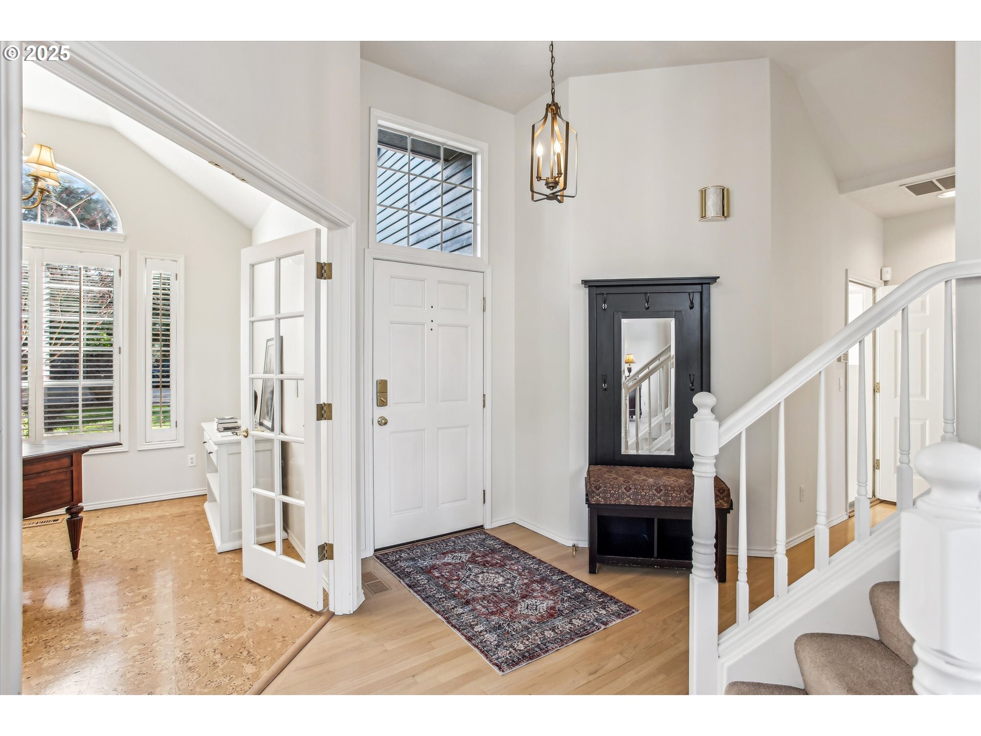 Property Photo: 8403 SW 8th Ave OR 97219
