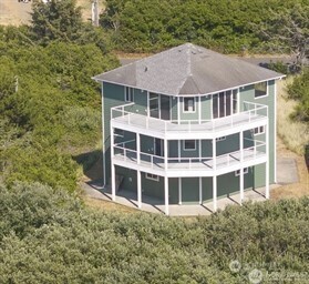 189  Sand Dune Avenue SW  Ocean Shores WA 98569 photo
