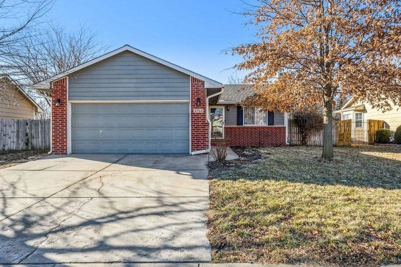 1723 E Summerwood St  Goddard KS 67052 photo
