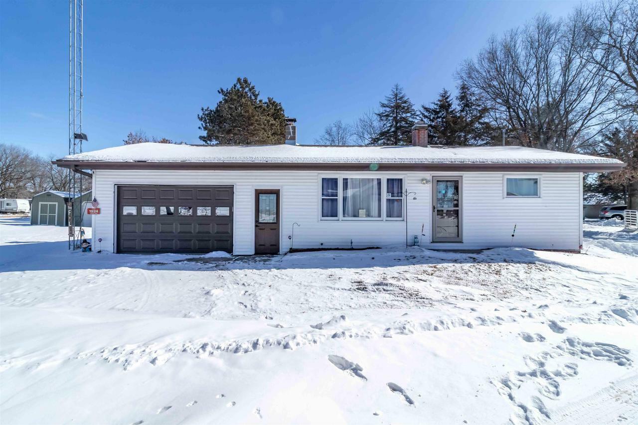Property Photo: 1924 Goodin Road WI 53934