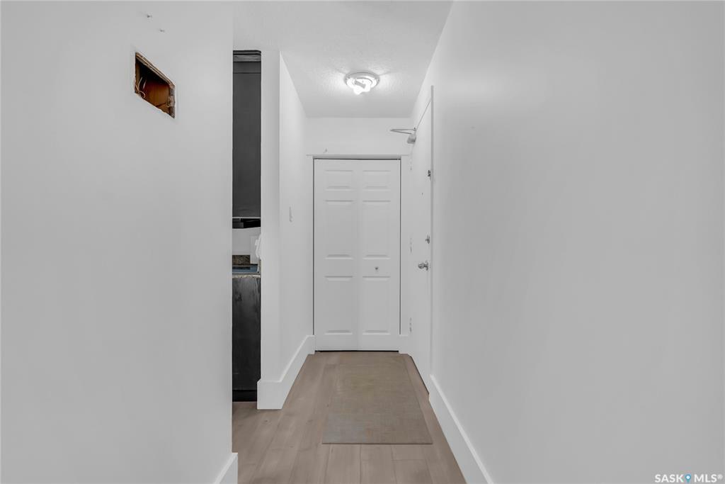 Property Photo:  315 East Place 28  SK S7J 2Y4 