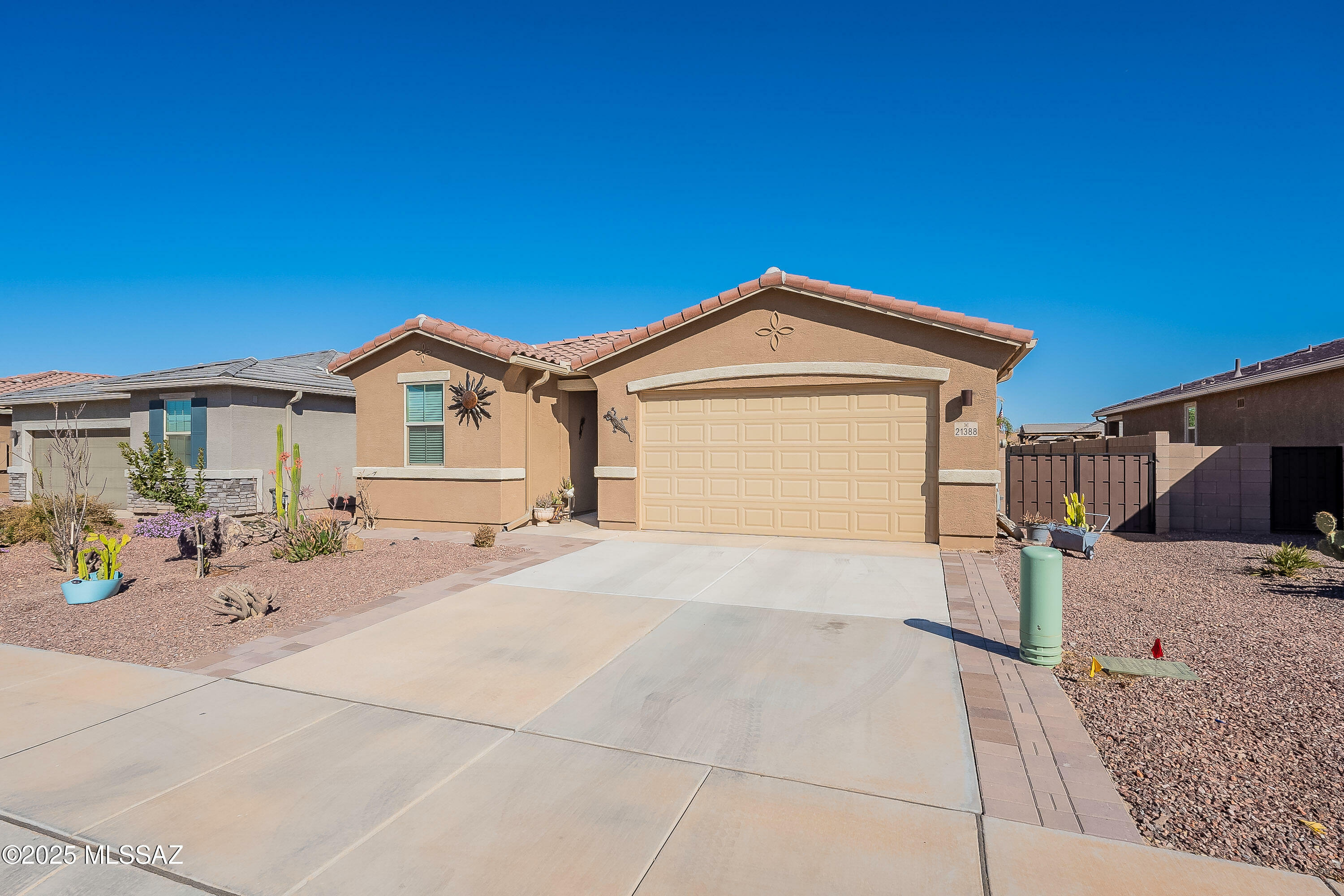 Property Photo:  21388 E Charmaine Road  AZ 85145 