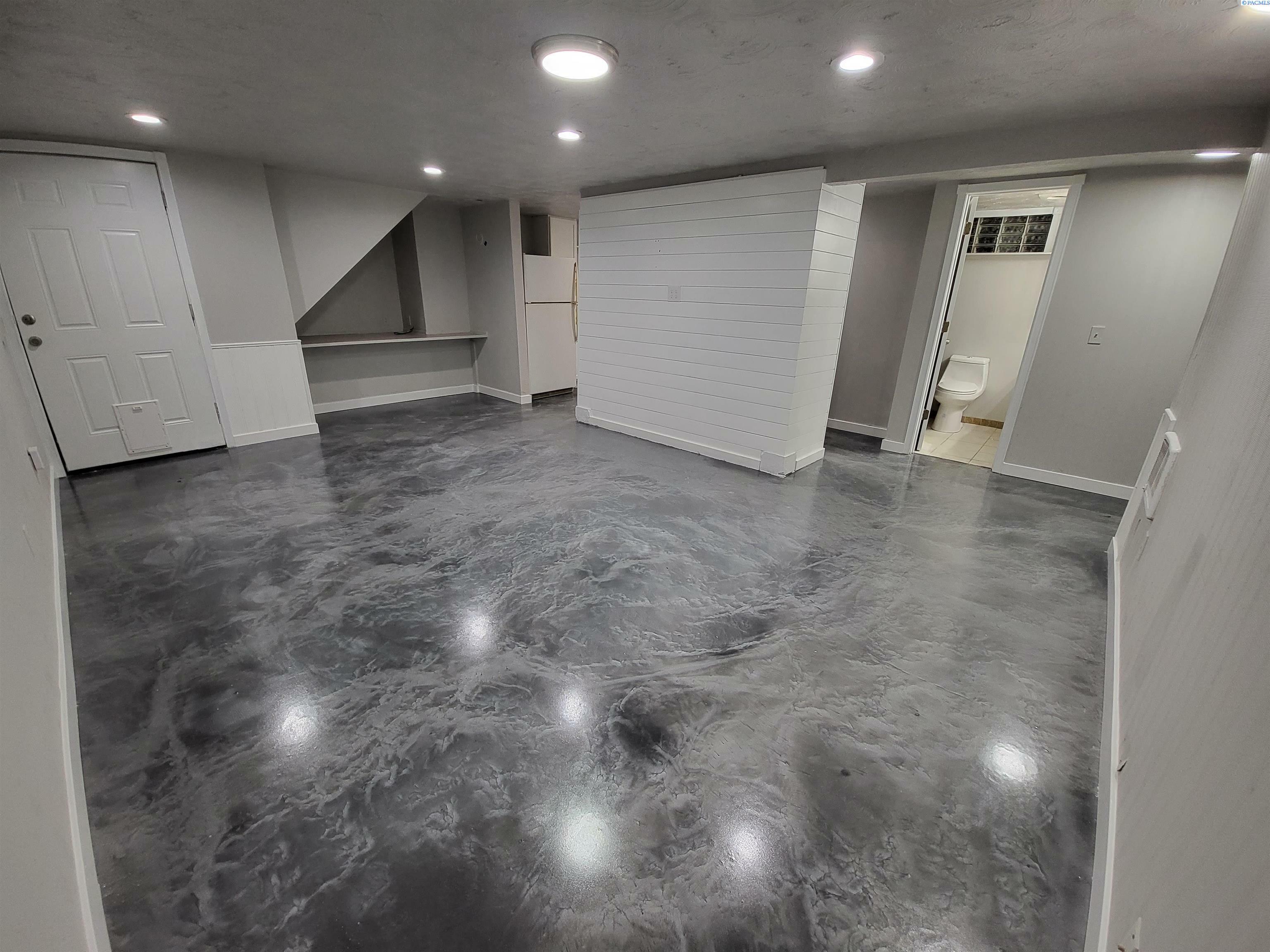 Property Photo:  1509 Kimball  WA 99354 