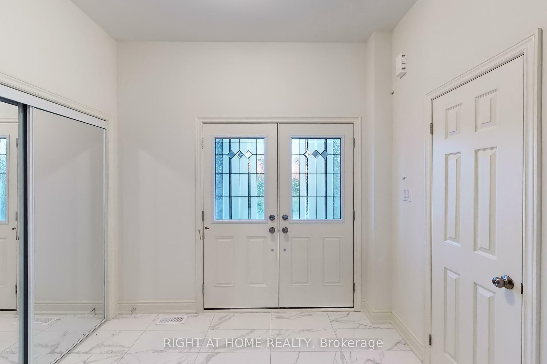 Property Photo: 27 Creedon Crescent ON L1T 0P6