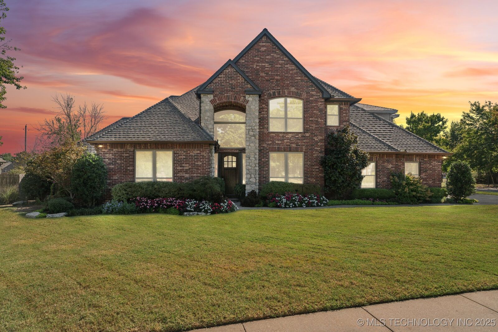 Property Photo: 13826 E 91st Street OK 74055