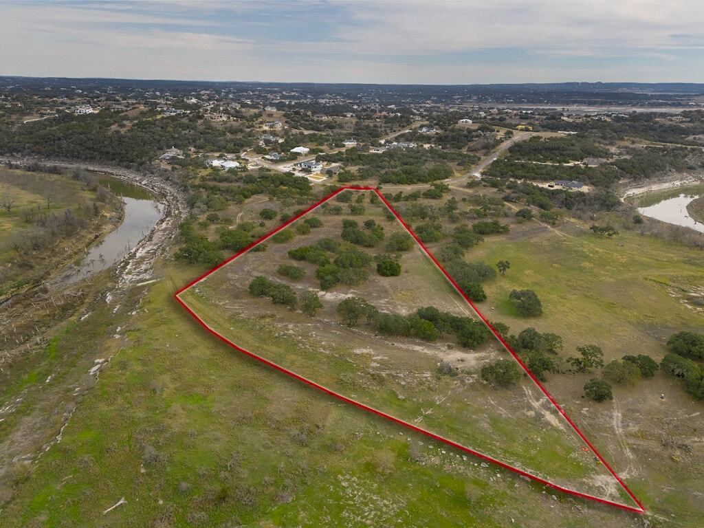 Property Photo: 341 River Cliff Place TX 78070