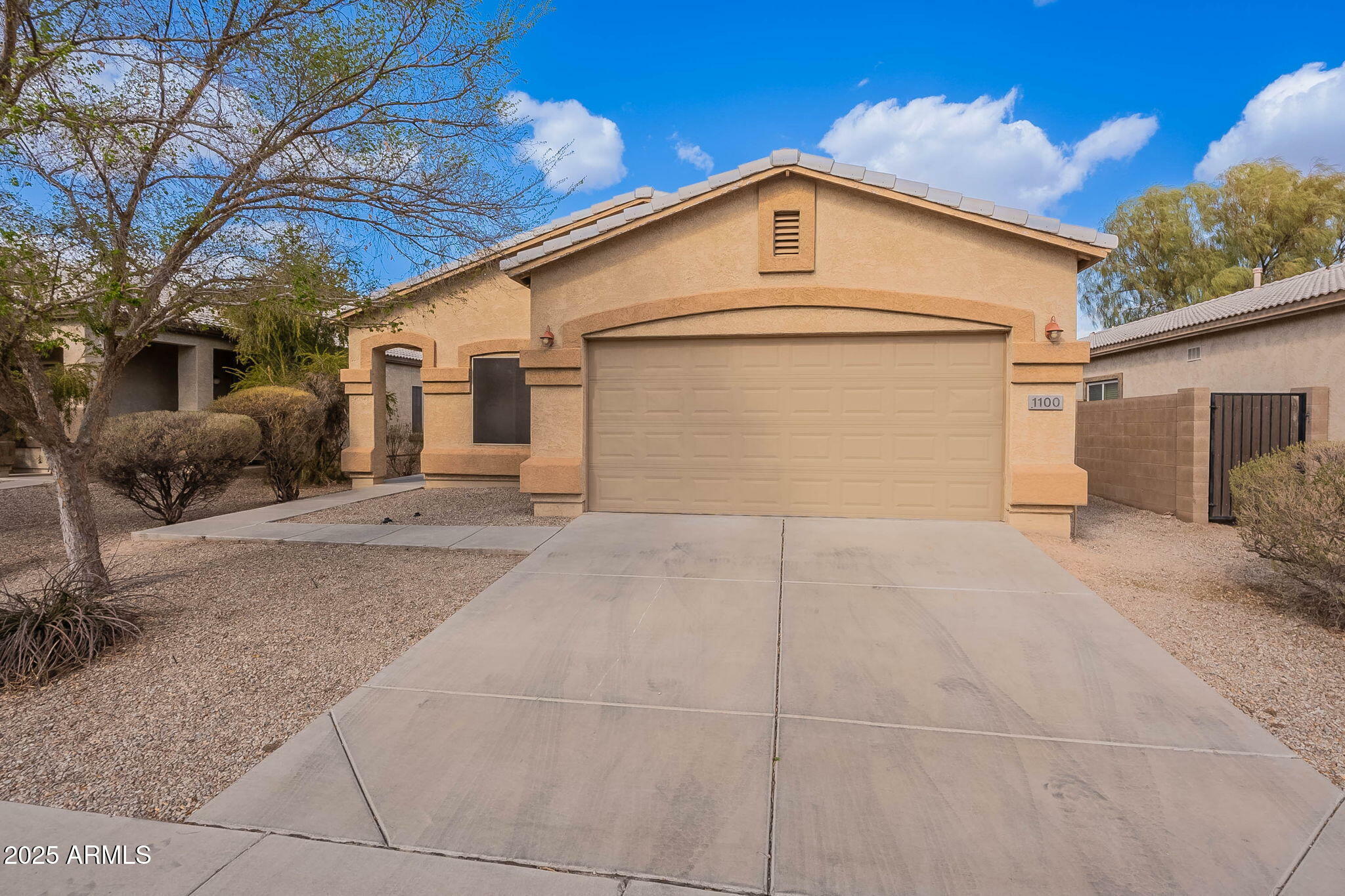 Property Photo:  1100 E Canyon Trail  AZ 85143 