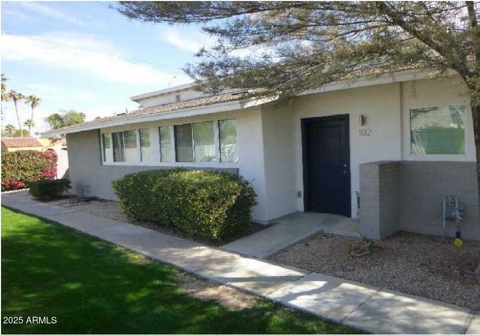 Property Photo: 925 W McDowell Road 102 AZ 85007