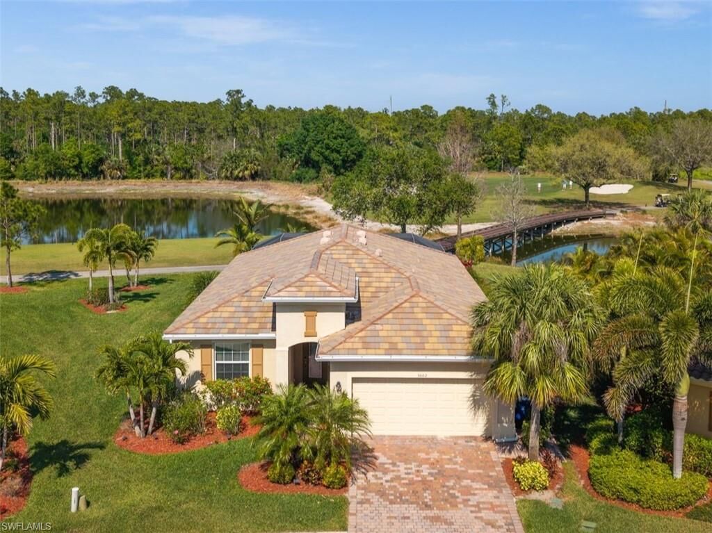 Property Photo: 3002 Walnut Grove Ln FL 33920