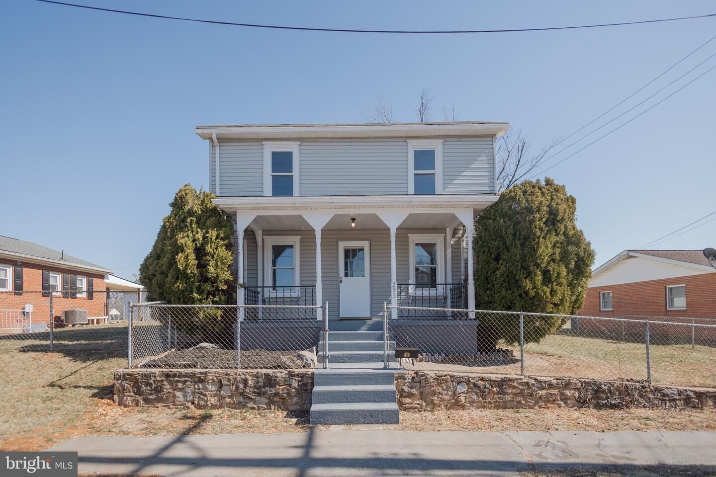 Property Photo:  203 S George Street  WV 25438 