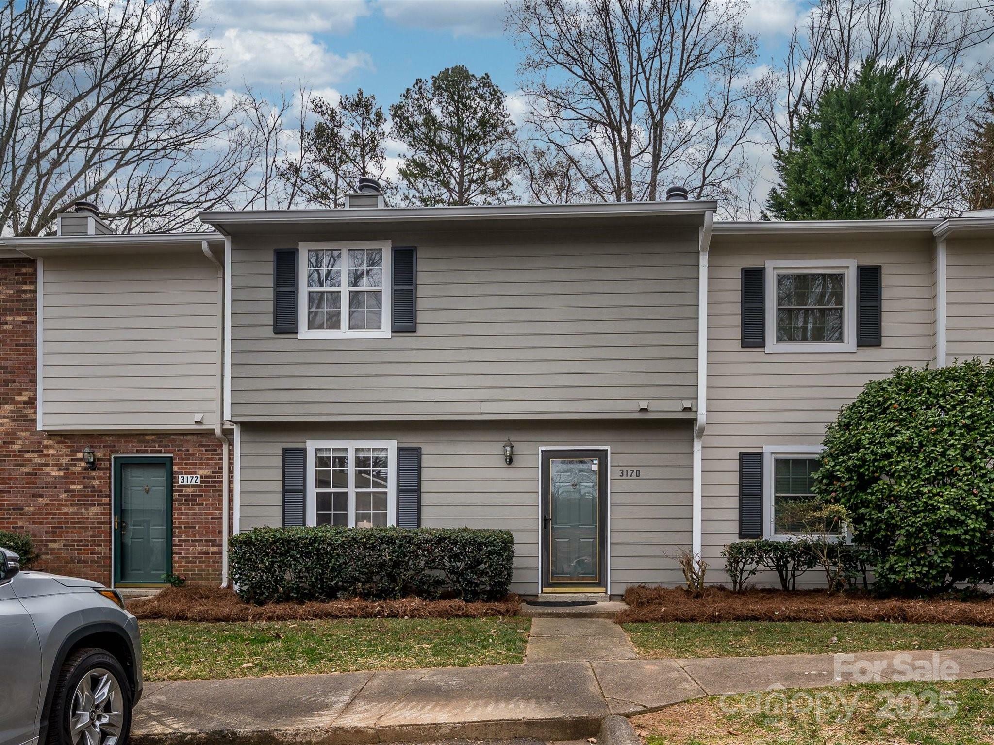 Property Photo: 3170 Heathstead Place NC 28210
