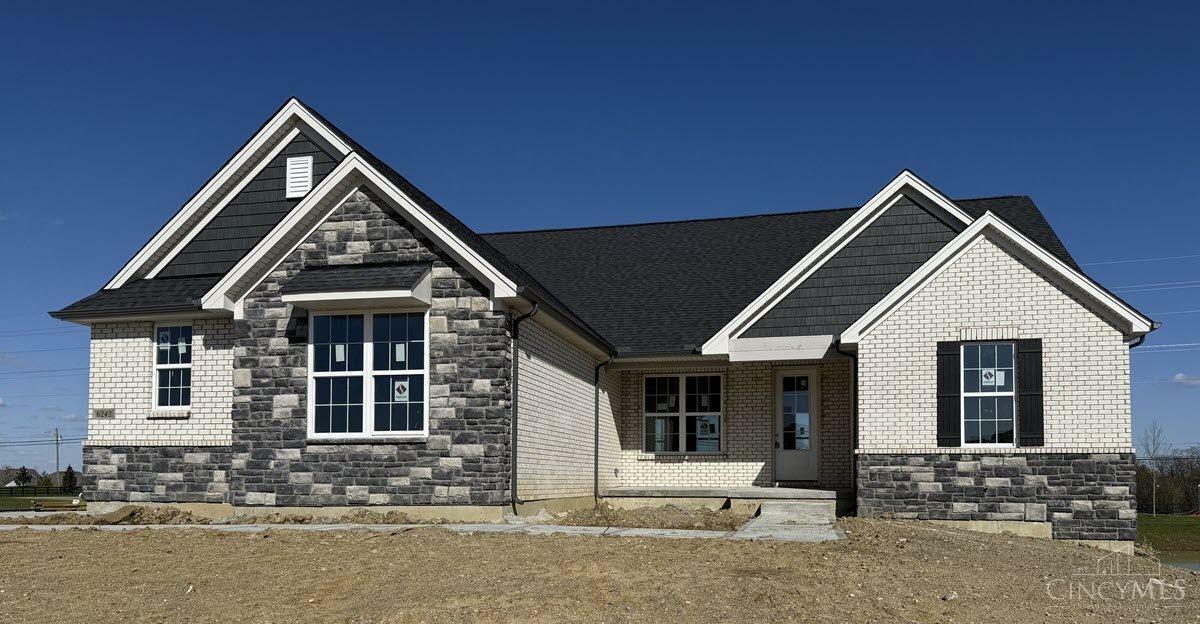 Property Photo: 6242 Willow Brooke Drive OH 45044