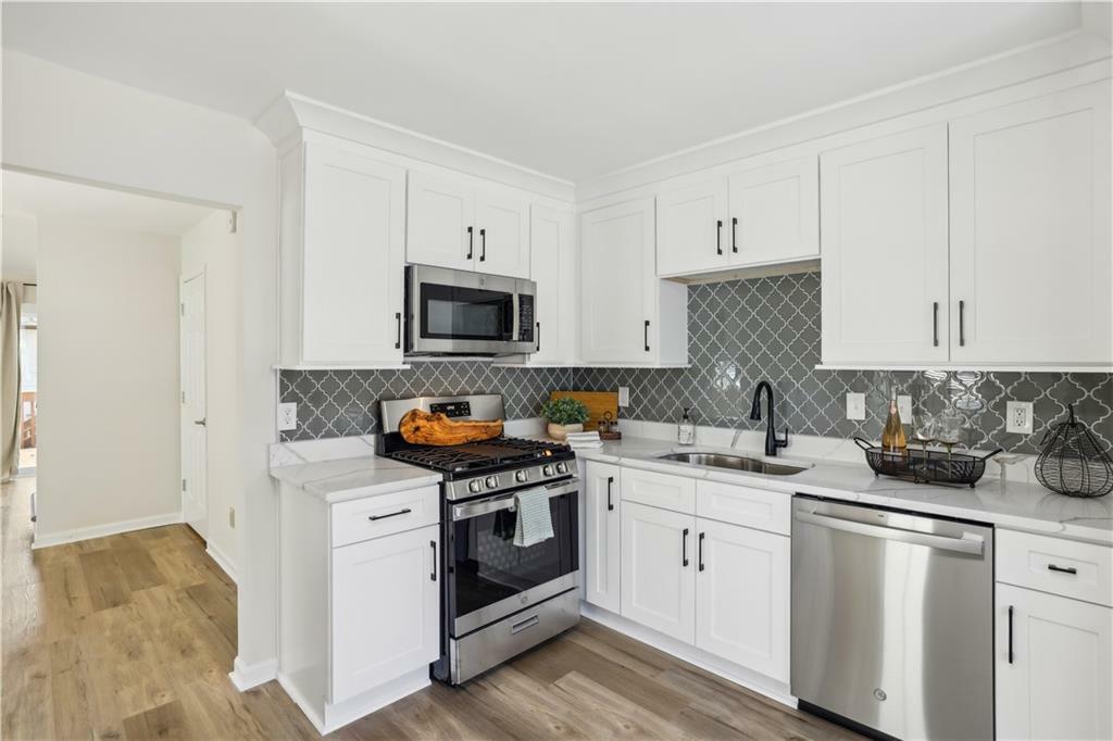 Property Photo: 1069 Falling Water Drive SE GA 30080