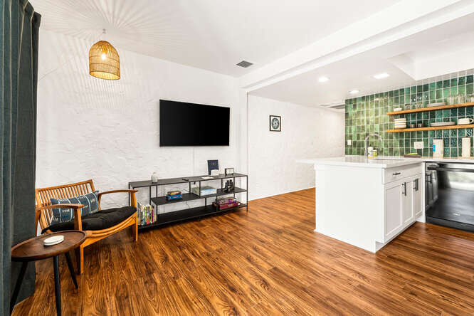 Property Photo:  75-6082 Casa De Emdeko B124  HI 96740 