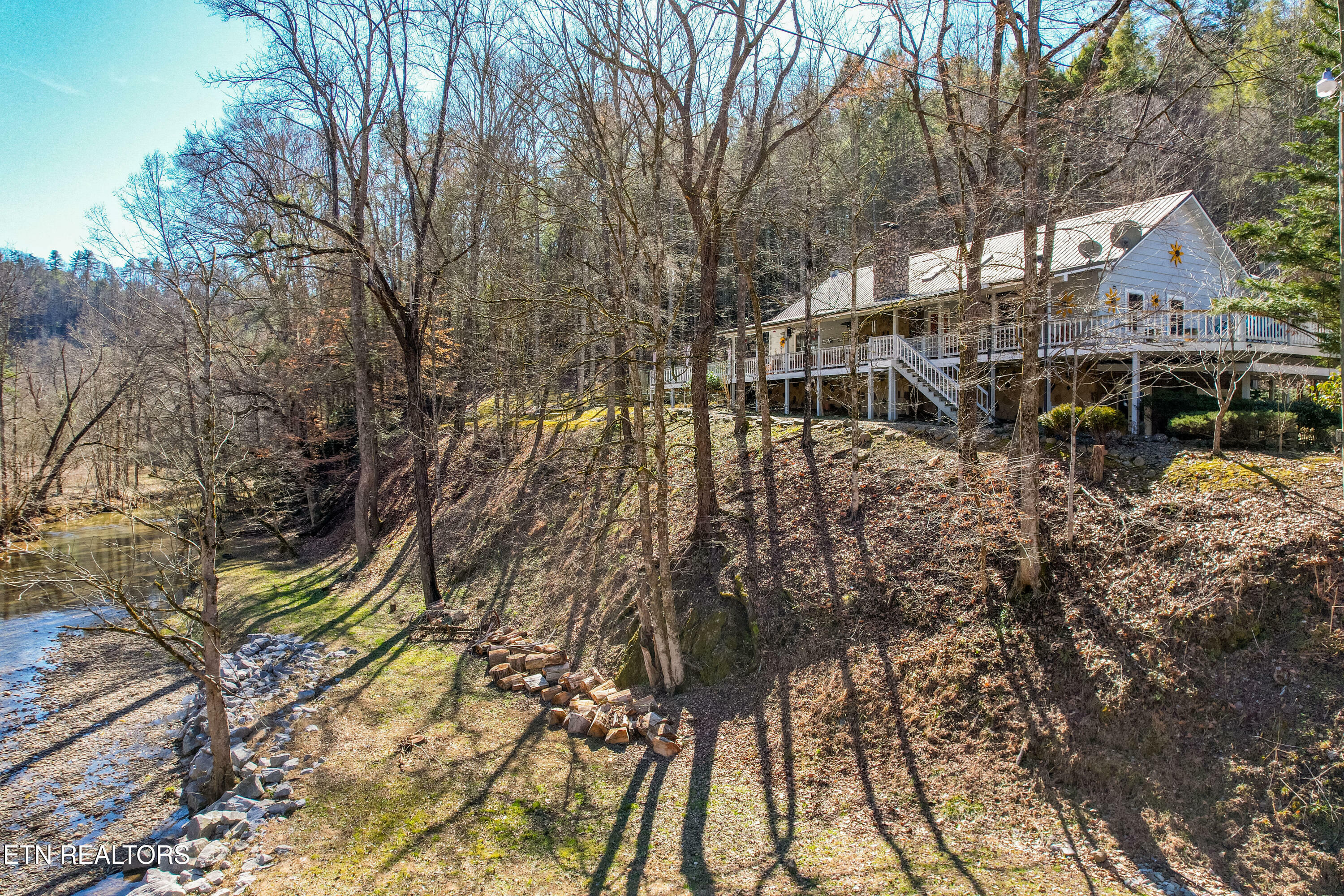Property Photo: 3741 N Ball Hollow Rd TN 37876