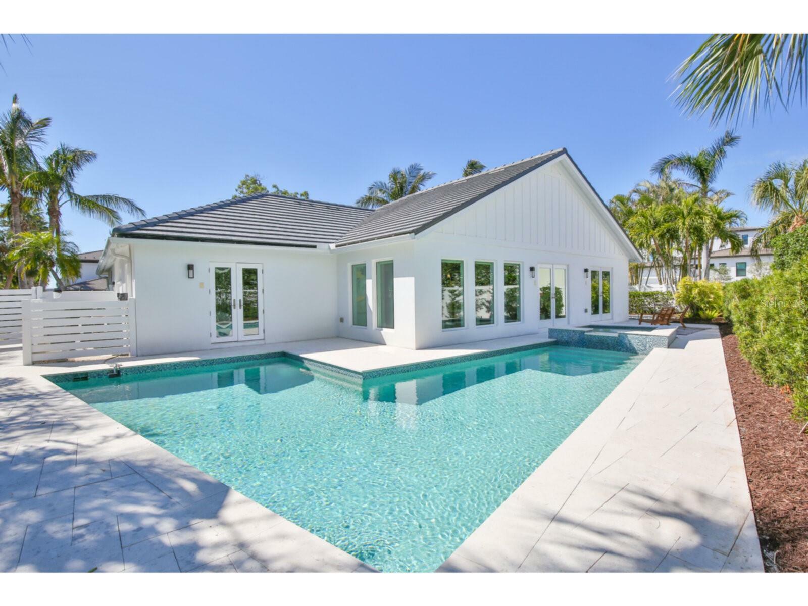 Property Photo:  577 S Spoonbill Drive  FL 34236 