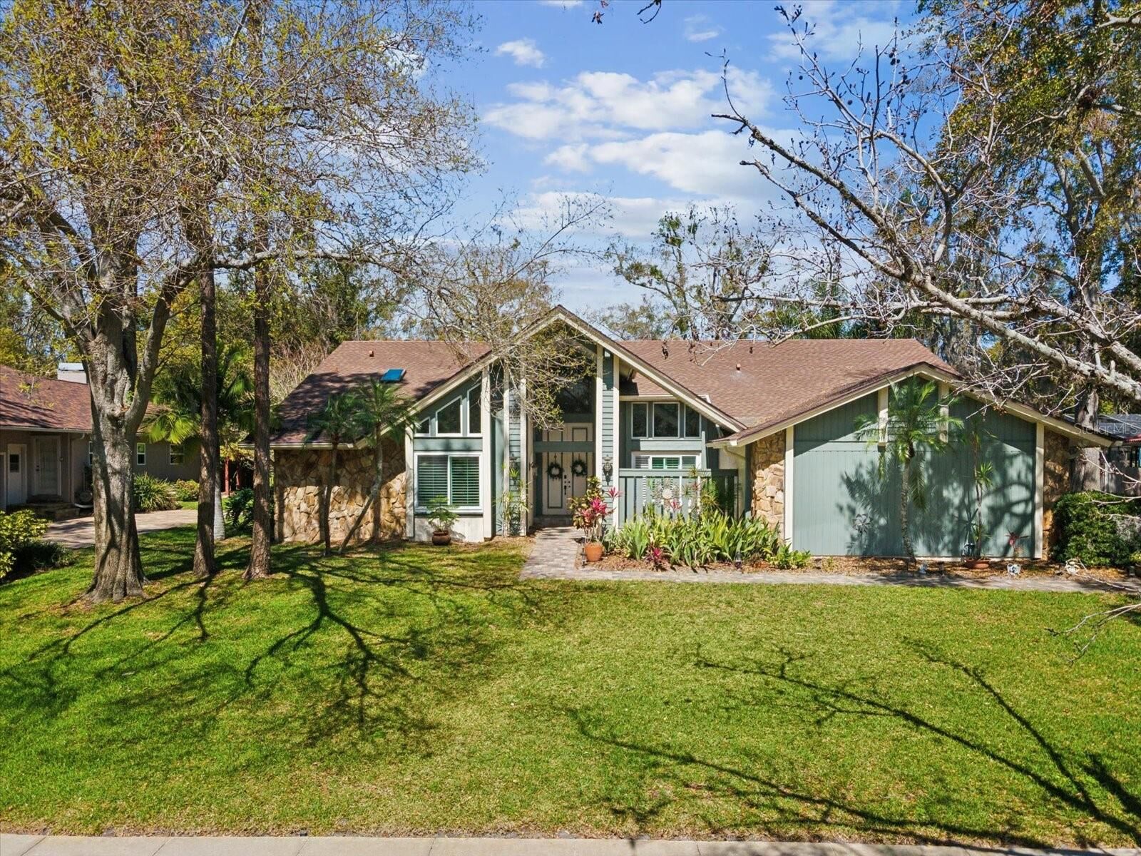Property Photo:  1509 Willow Brook Drive  FL 34683 