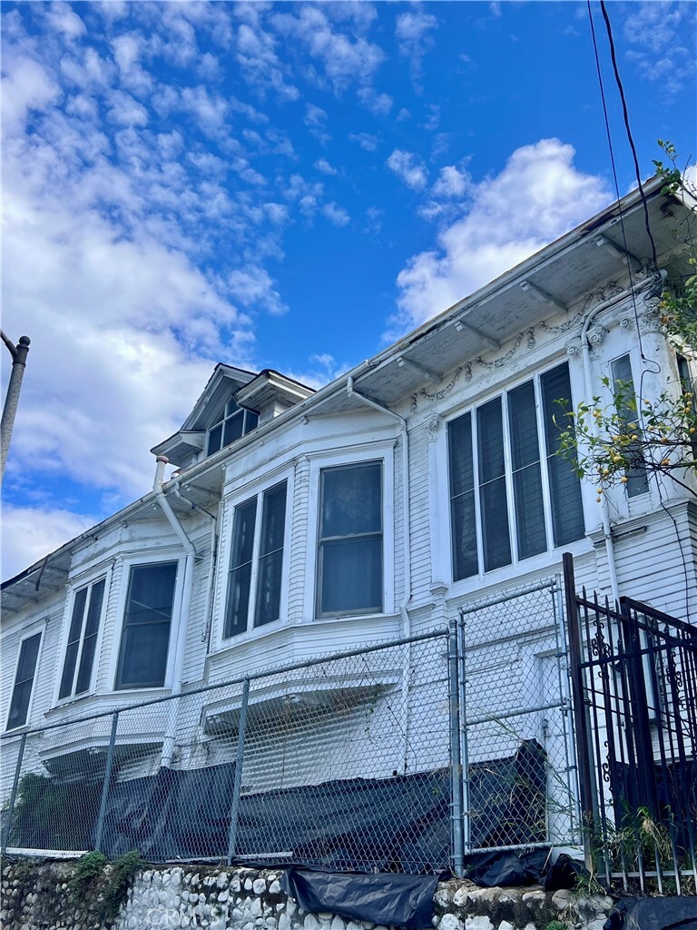 Property Photo: 1501 Pleasant Avenue CA 90033