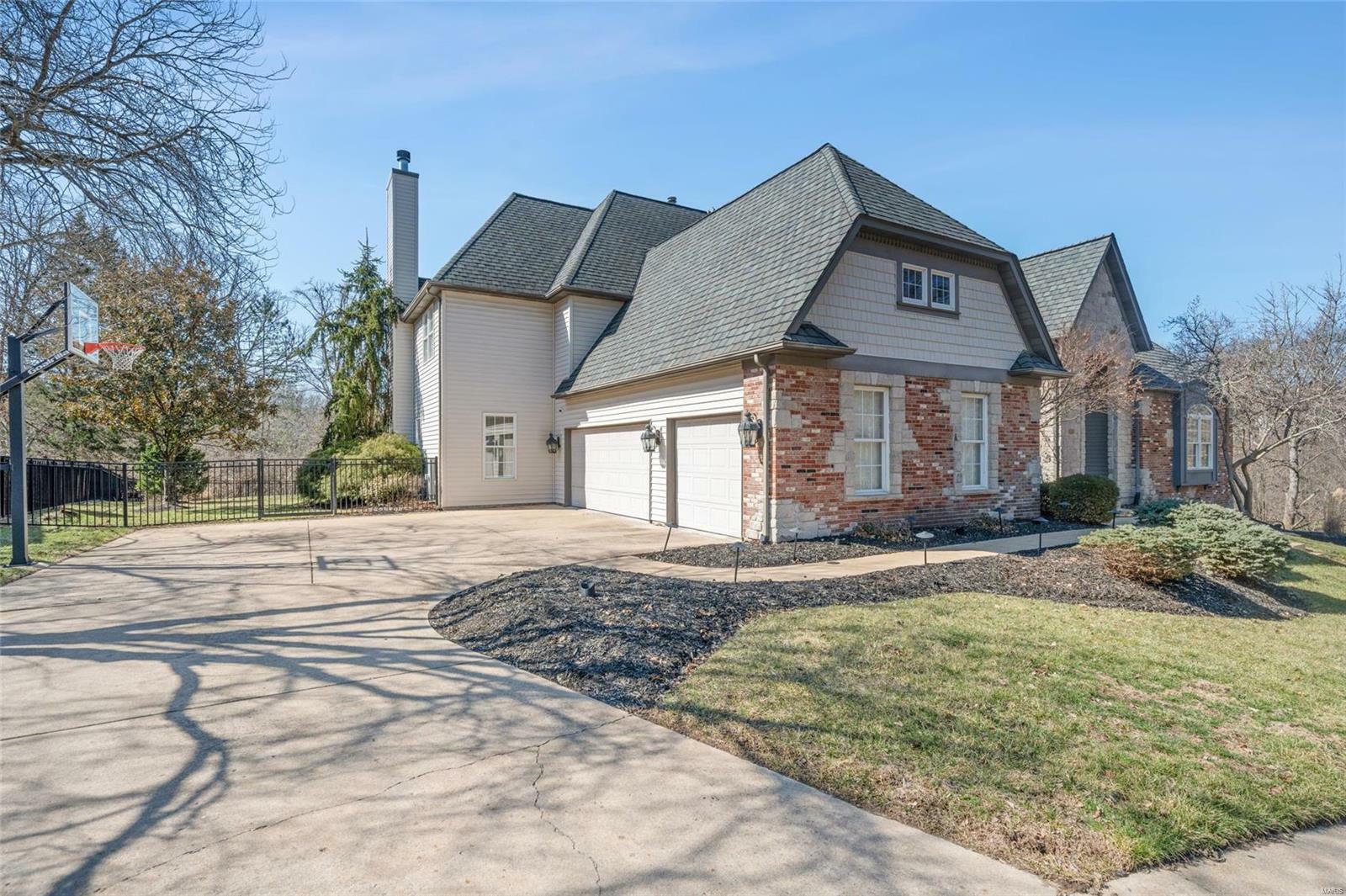 Property Photo:  2770 Wynncrest Manor Drive  MO 63005 