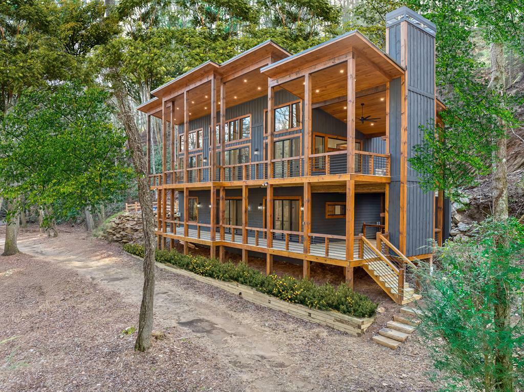 Property Photo: 212 Fish Tale Cove GA 30540