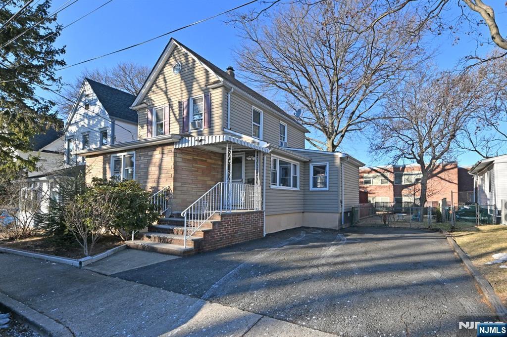 Property Photo:  147 Highview Place  NJ 07603 