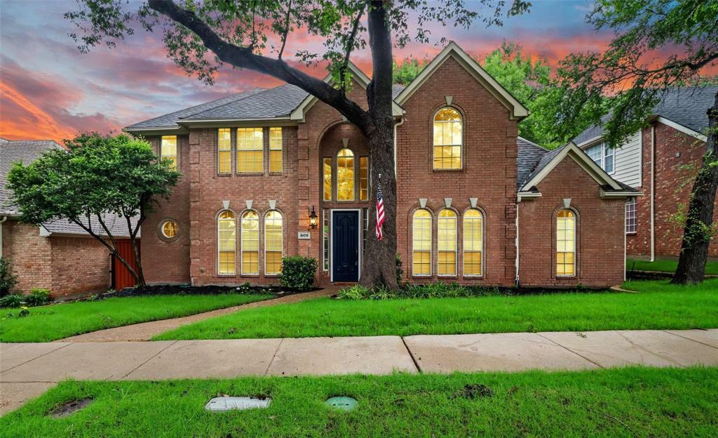 Property Photo: 809 W Muirfield Road TX 75044