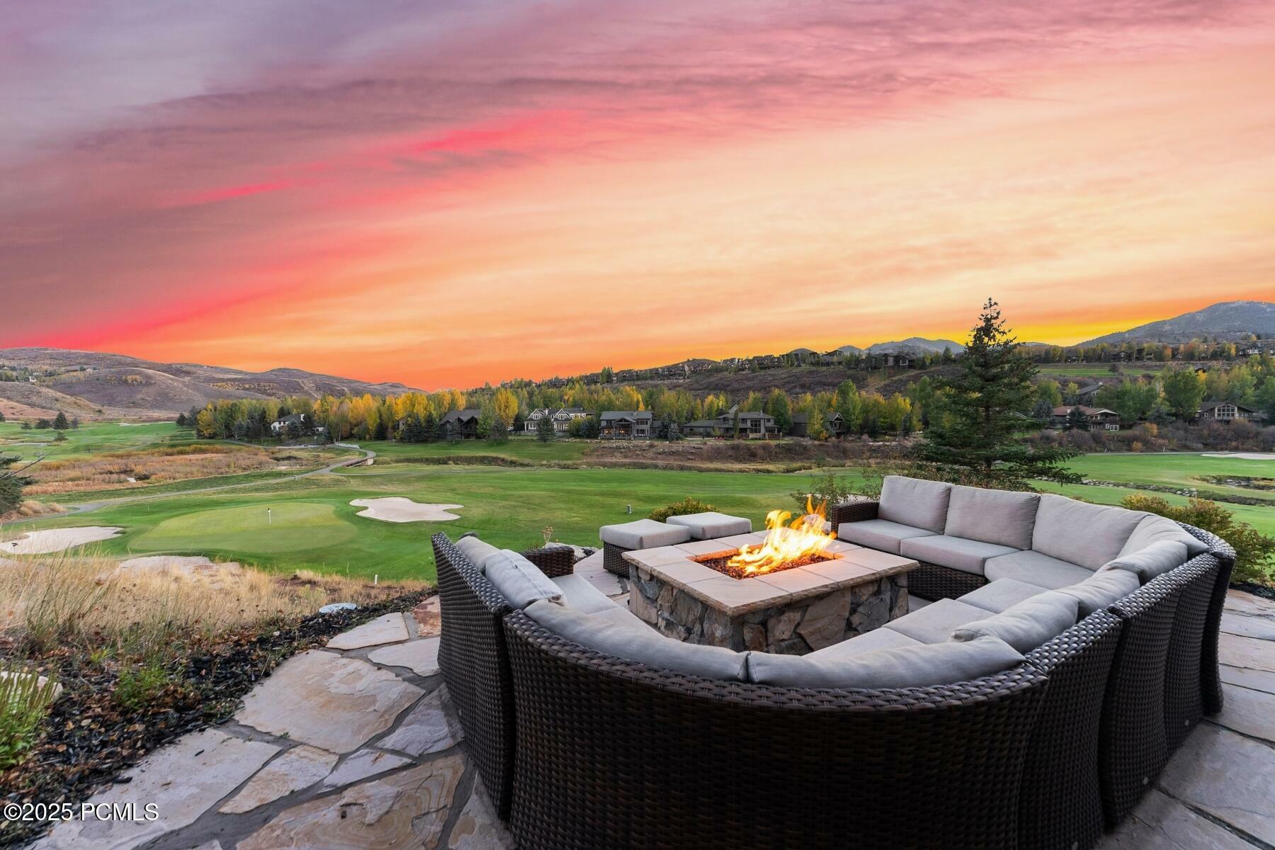 Property Photo: 9255 N Par Court UT 84098