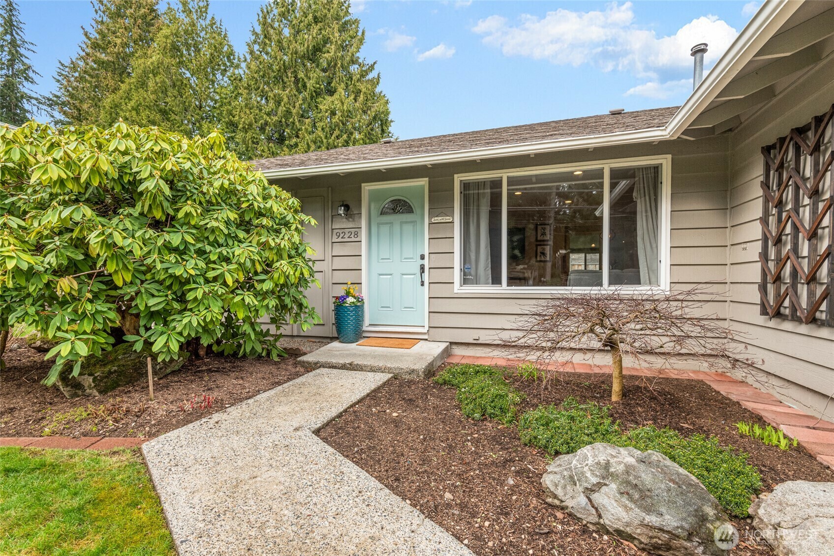 Property Photo: 9228 NE 191st WA 98011