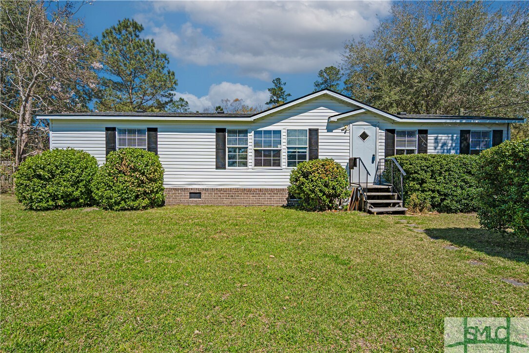 Property Photo:  119 Abbey Drive  GA 31324 
