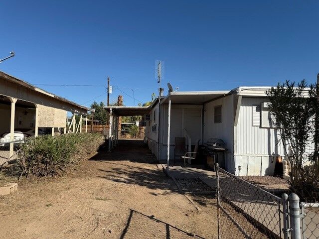 Property Photo: 7834 S Cardinal Drive AZ 86440