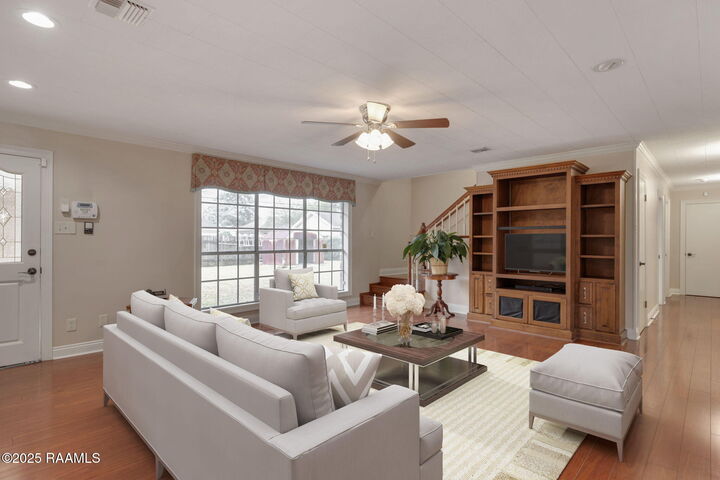 Property Photo:  201 Saxon Drive  LA 70508 