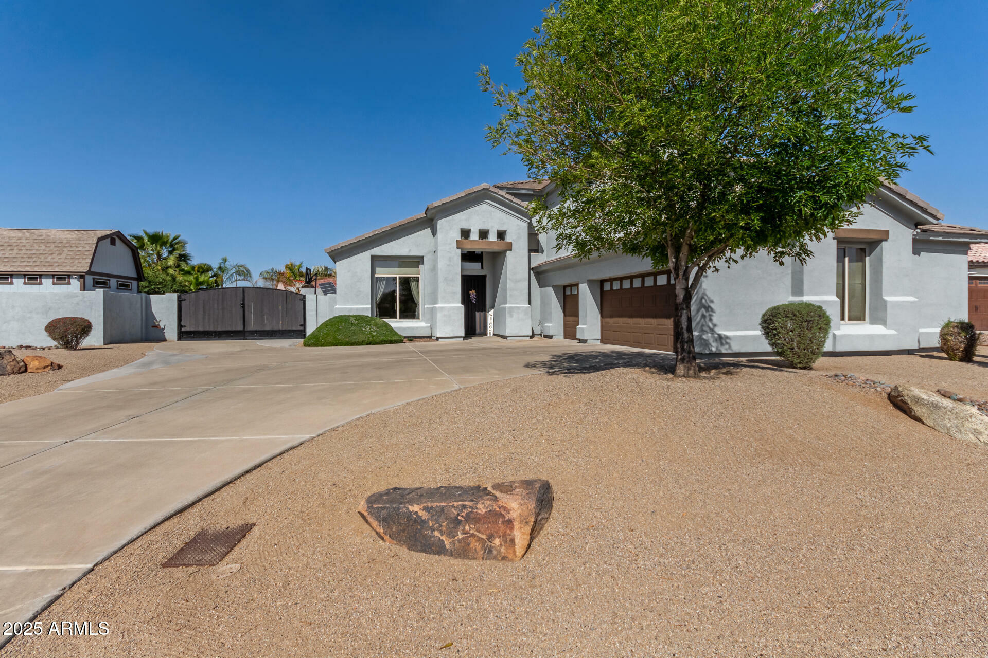 Property Photo: 18468 N 63rd Drive AZ 85308