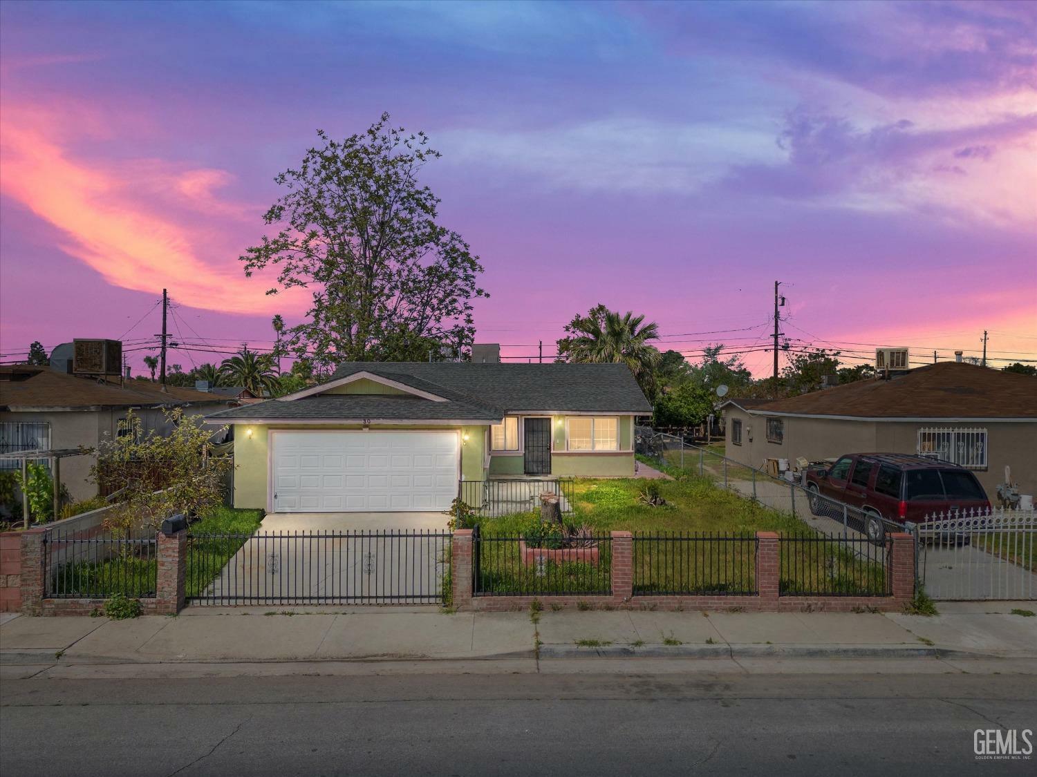 Property Photo: 30 S Owens Street CA 93307