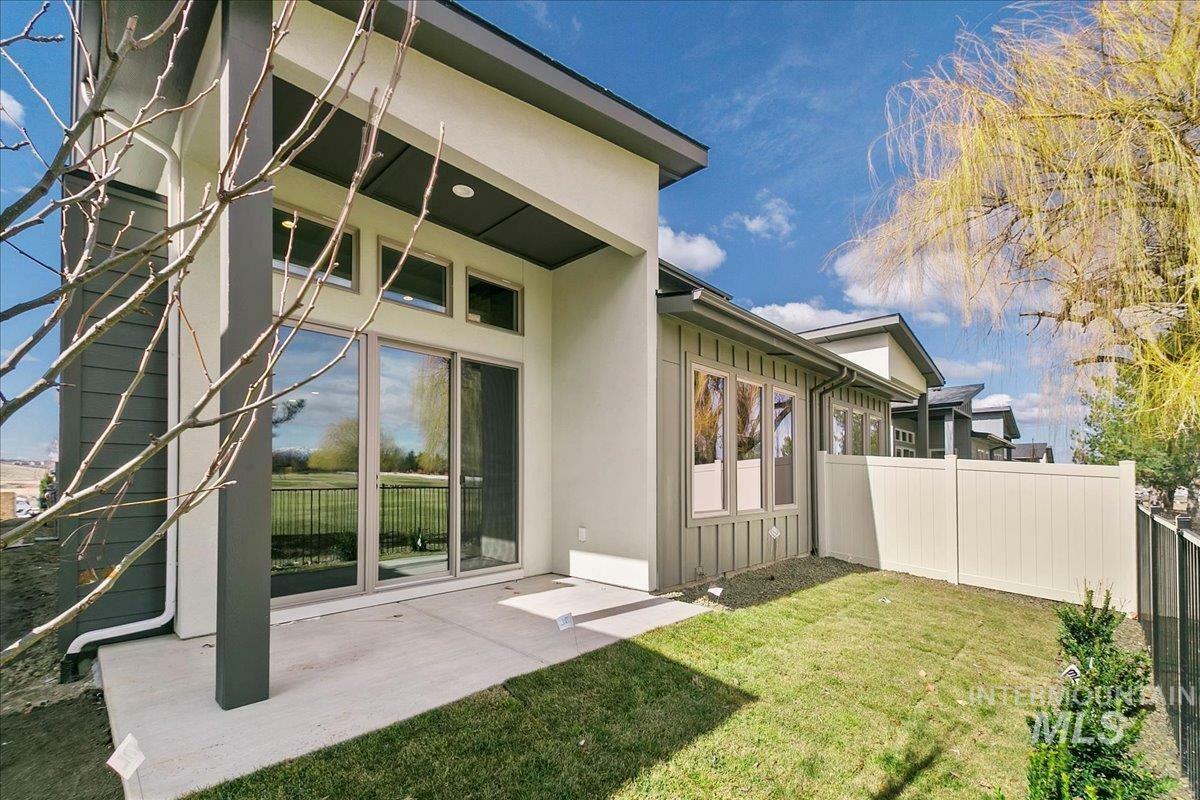 Property Photo: 6472 S Astoria Ave ID 83642