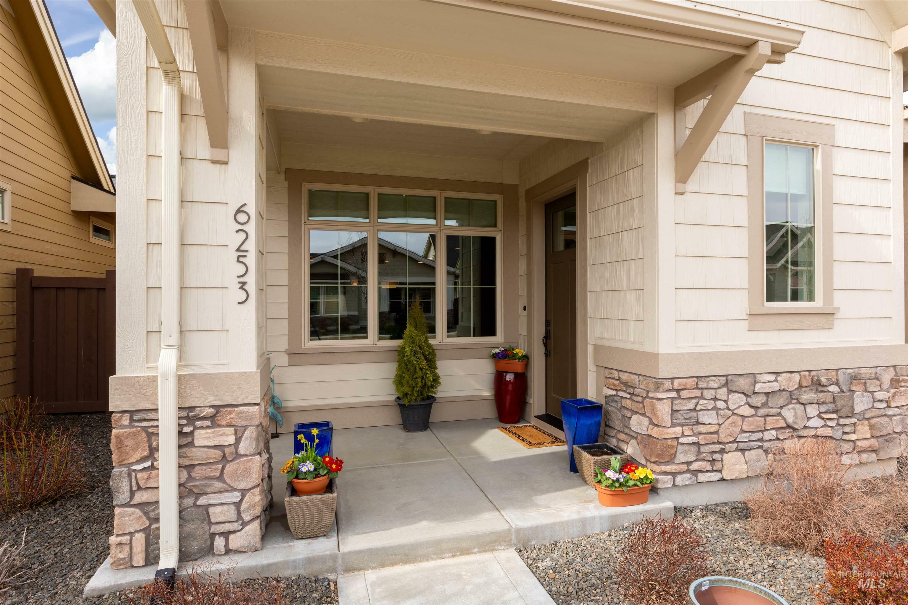 Property Photo: 6253 N Winward Ln ID 83646-3322