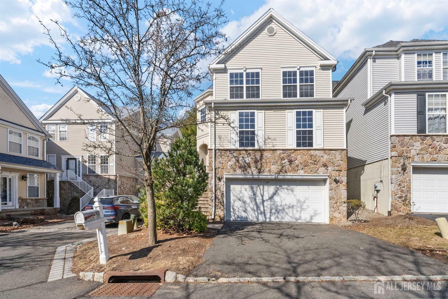 Property Photo:  122 Overhill Drive  NJ 08859 