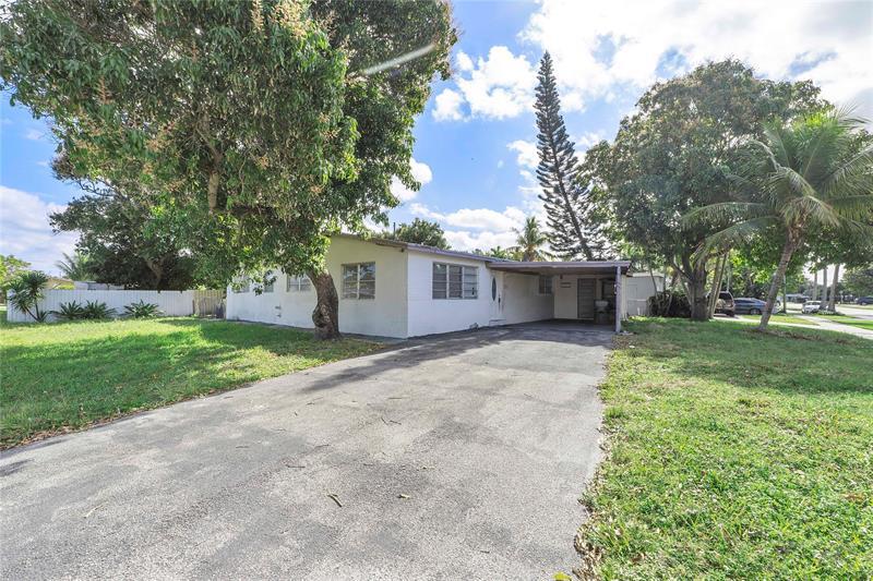Property Photo: 5710 NE 2nd Ter FL 33334