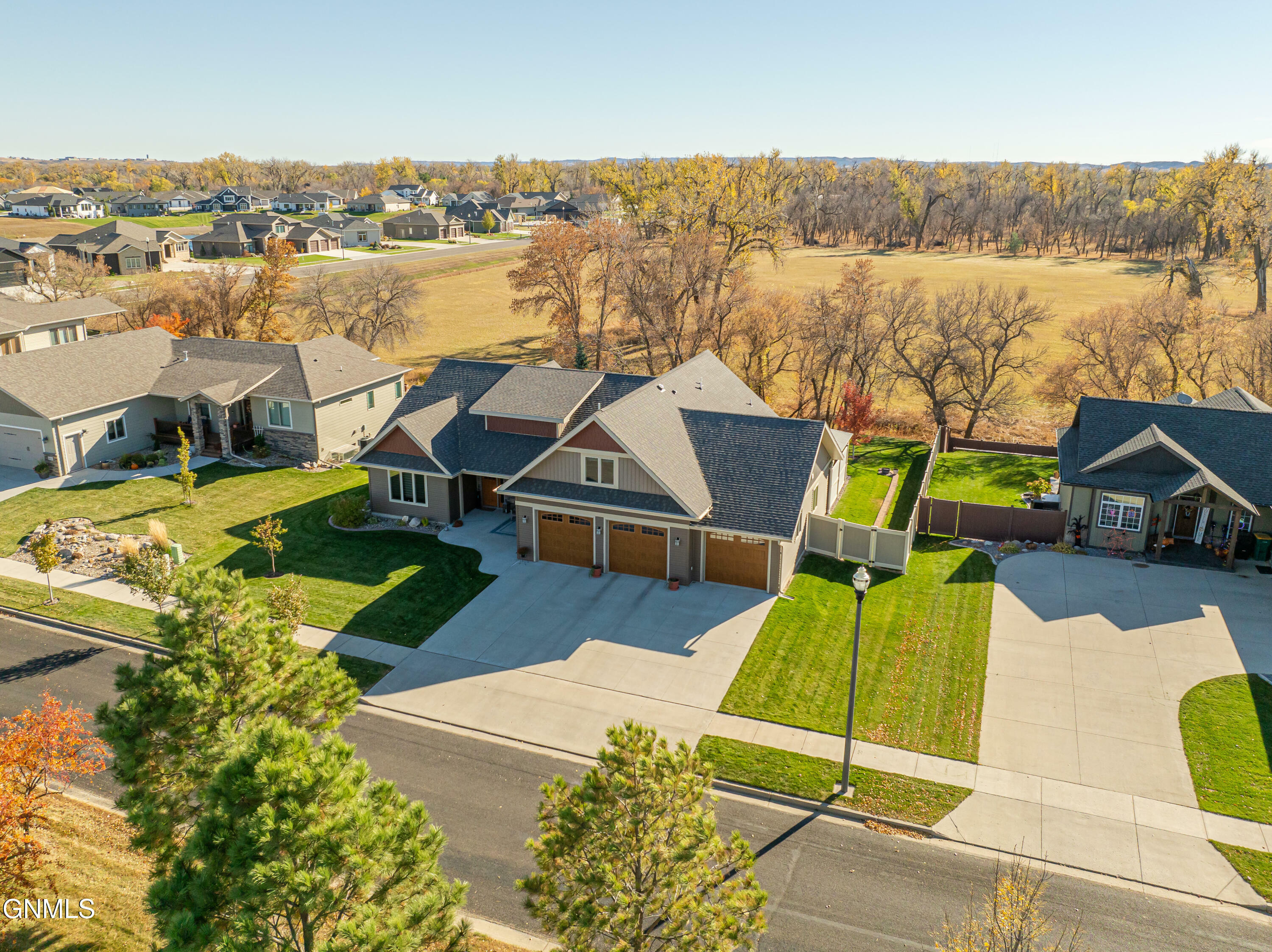 Property Photo: 1019 Voyager Drive ND 58504