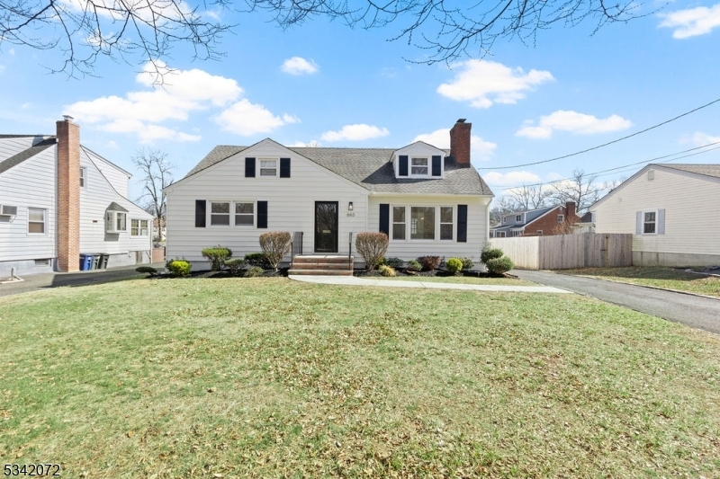 Property Photo:  663 Mountain Ave  NJ 07081 