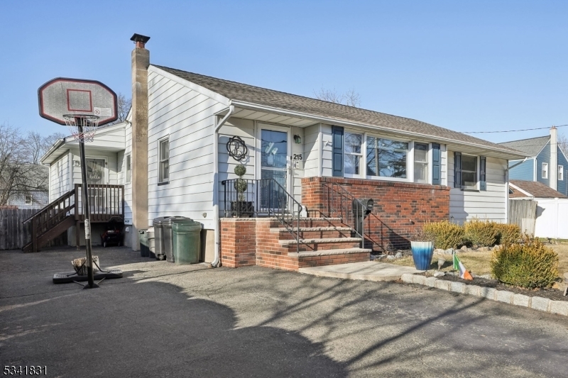 Property Photo:  215 Beech Ave  NJ 07442 