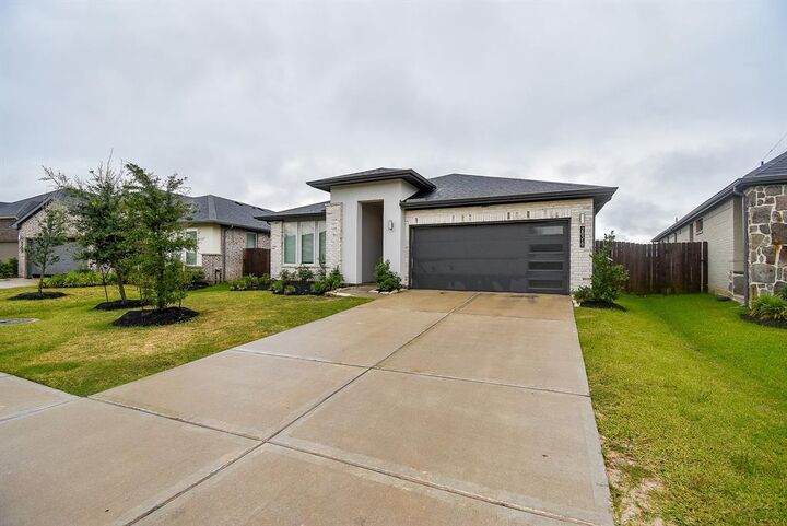 28319 Hannahs Harbor Lane  Katy TX 77494 photo