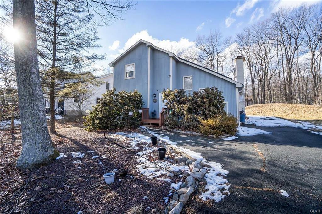 2144 Onondaga Way  Coolbaugh Twp PA 18466 photo