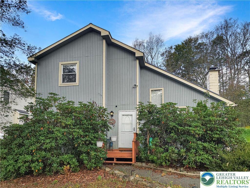 Property Photo:  2144 Onondaga Way  PA 18466 